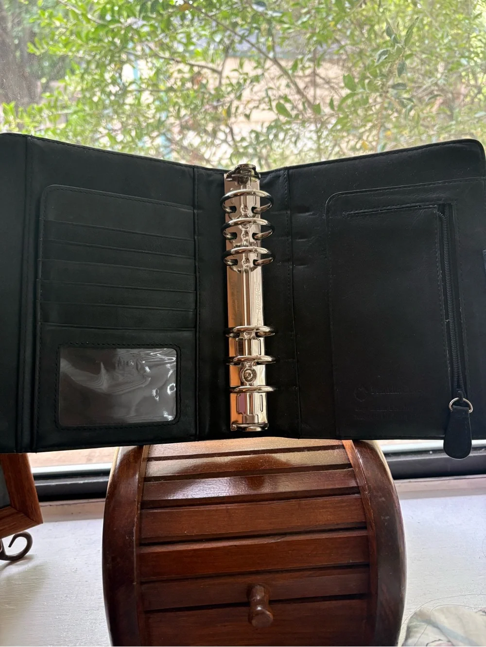 Franklin Covey sleek black